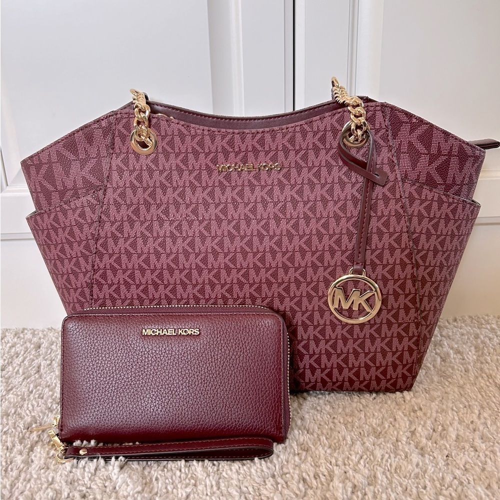 Michael Kors LargeJet Set Shoulder Bag with Matching Mult-Functional  Phone Case